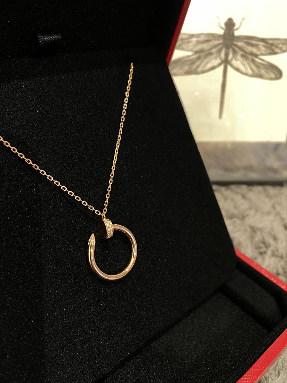 卡地亚头尾钻钉子项链 卡地亚juste un clou系列,俗称钉子系列,这款是