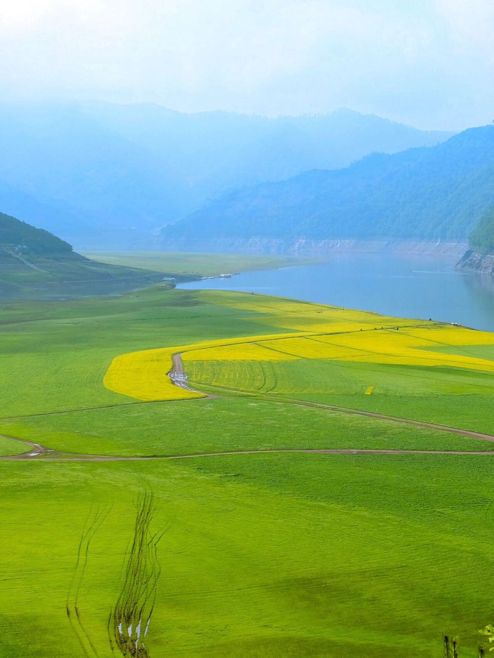 绿江村|中朝边界上的世外桃源 绿江村,位于辽宁省丹东市宽甸满族自治
