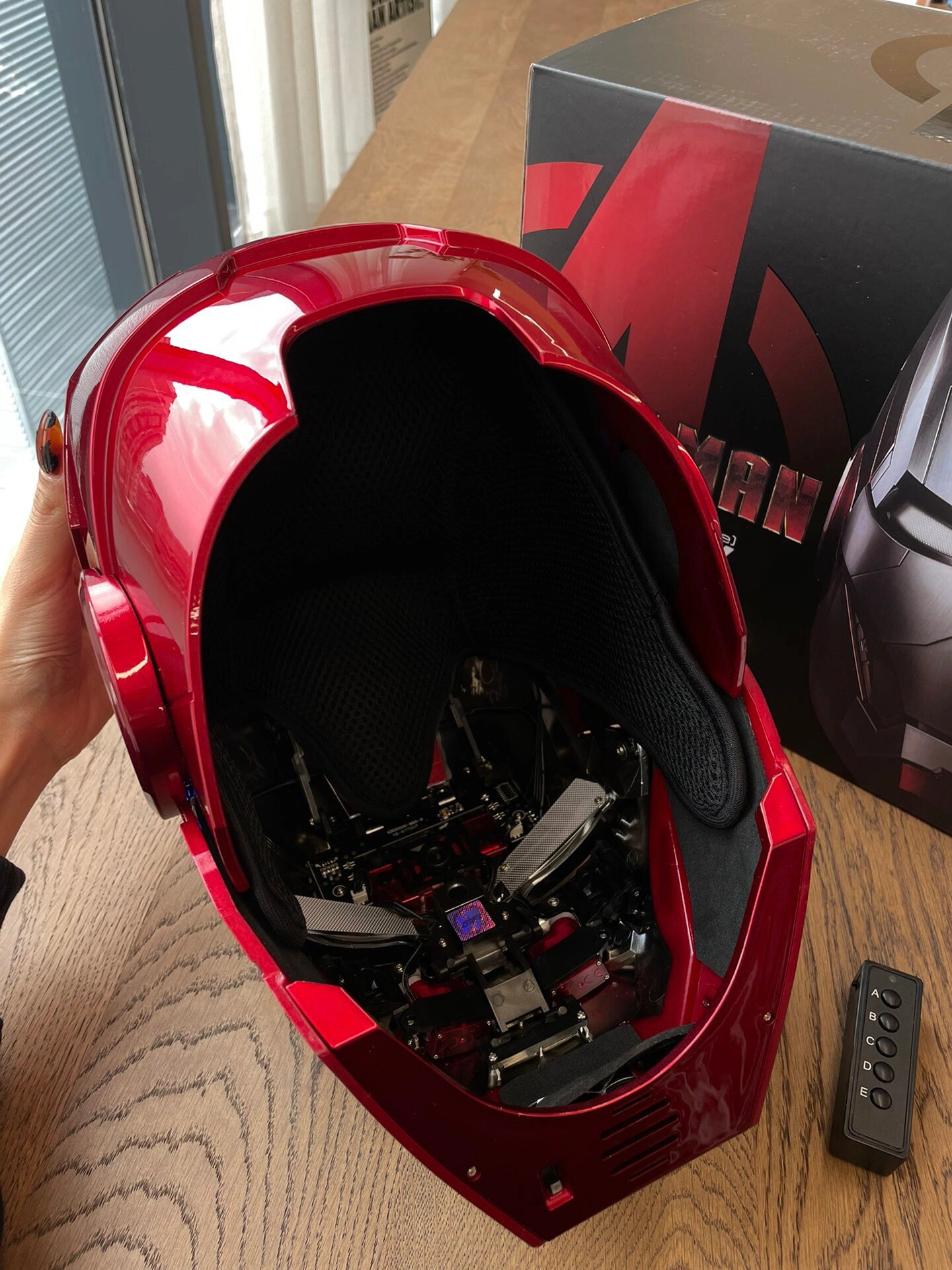 钢铁侠mk5头盔开箱 收藏级