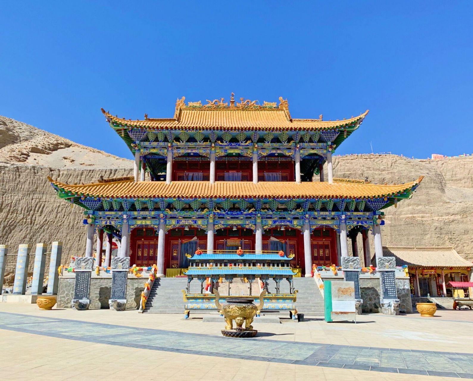 地上的西王母宫? 什么是终极?我只能说格尔木真的是稻米的终极!