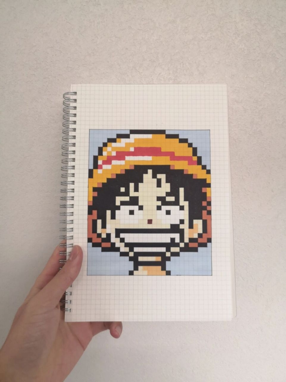 像素画:《海贼王》路飞 网格本:b5 #路飞# #像素画# #海贼王# #像素画