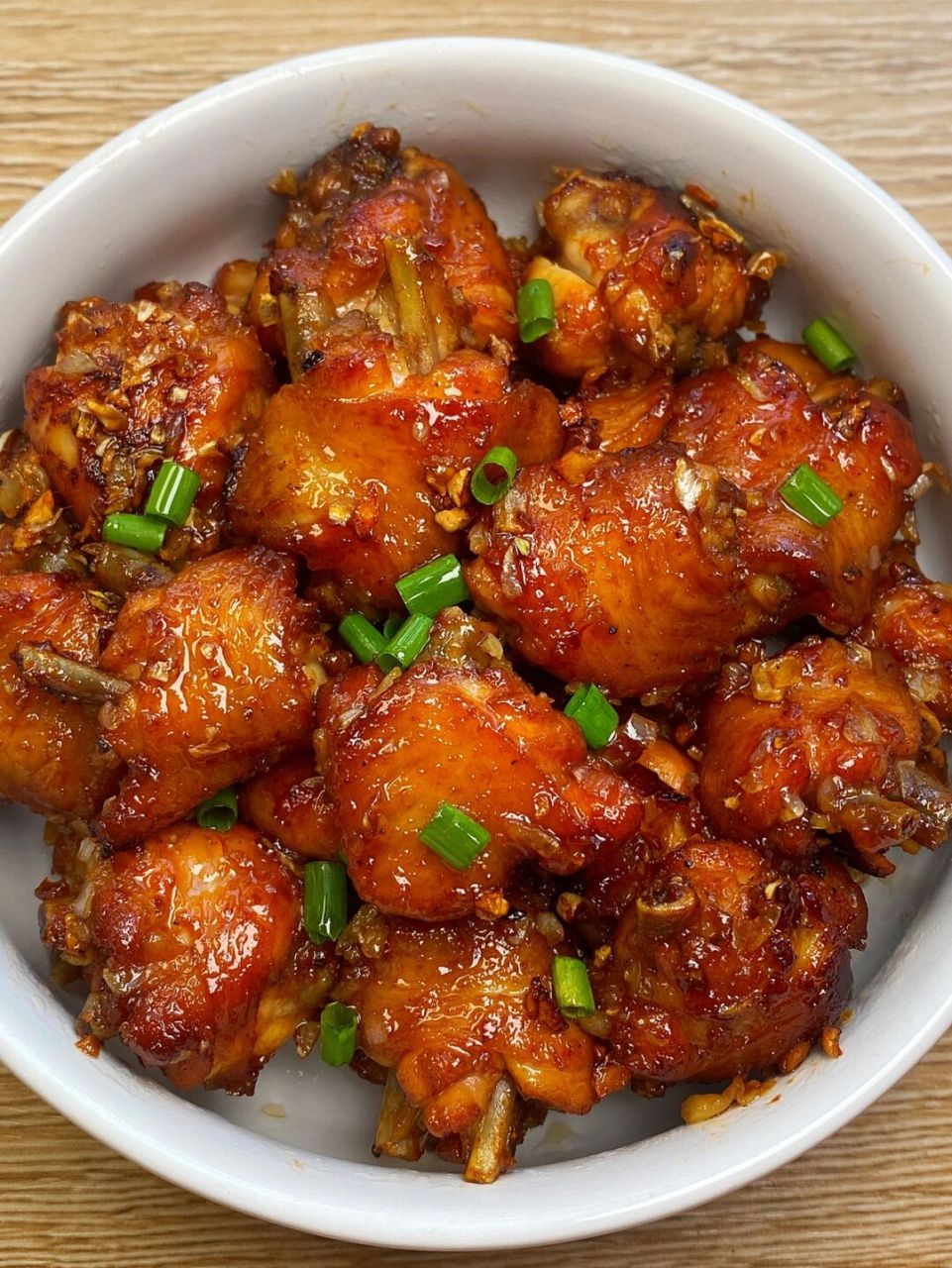 我的宅家美食日记# #笔记灵感# #小红书爆款美食推荐# #蒜香鸡翅