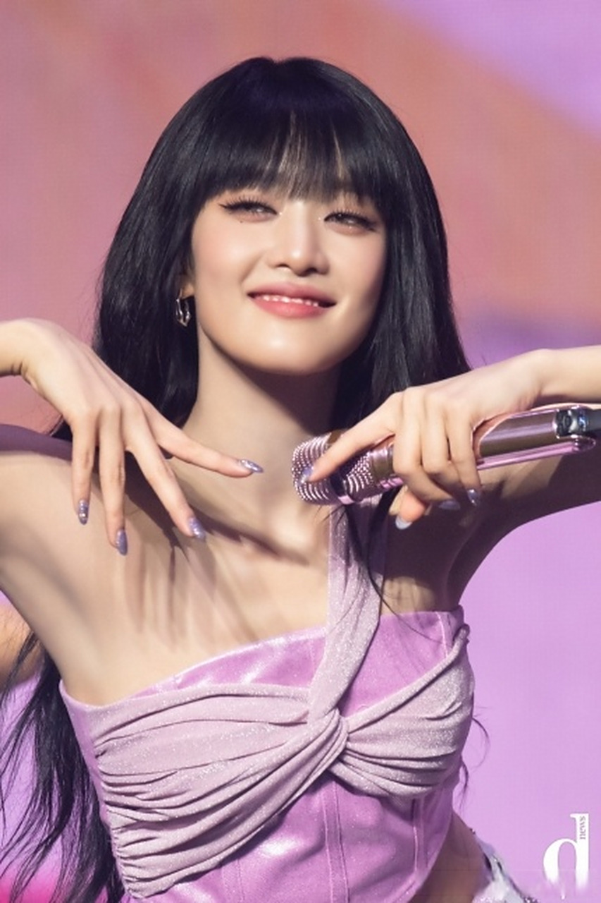 【d美图】 who: #gidle组合#minnie   where:首