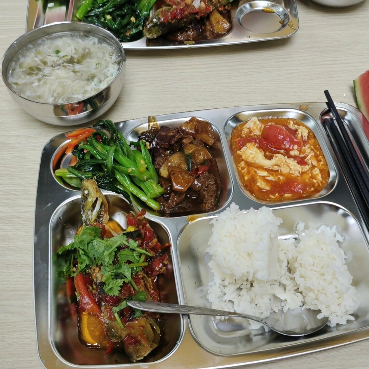校本培训开始了 北师淮实我太爱了 #北师大淮南实验学校# #学校食堂