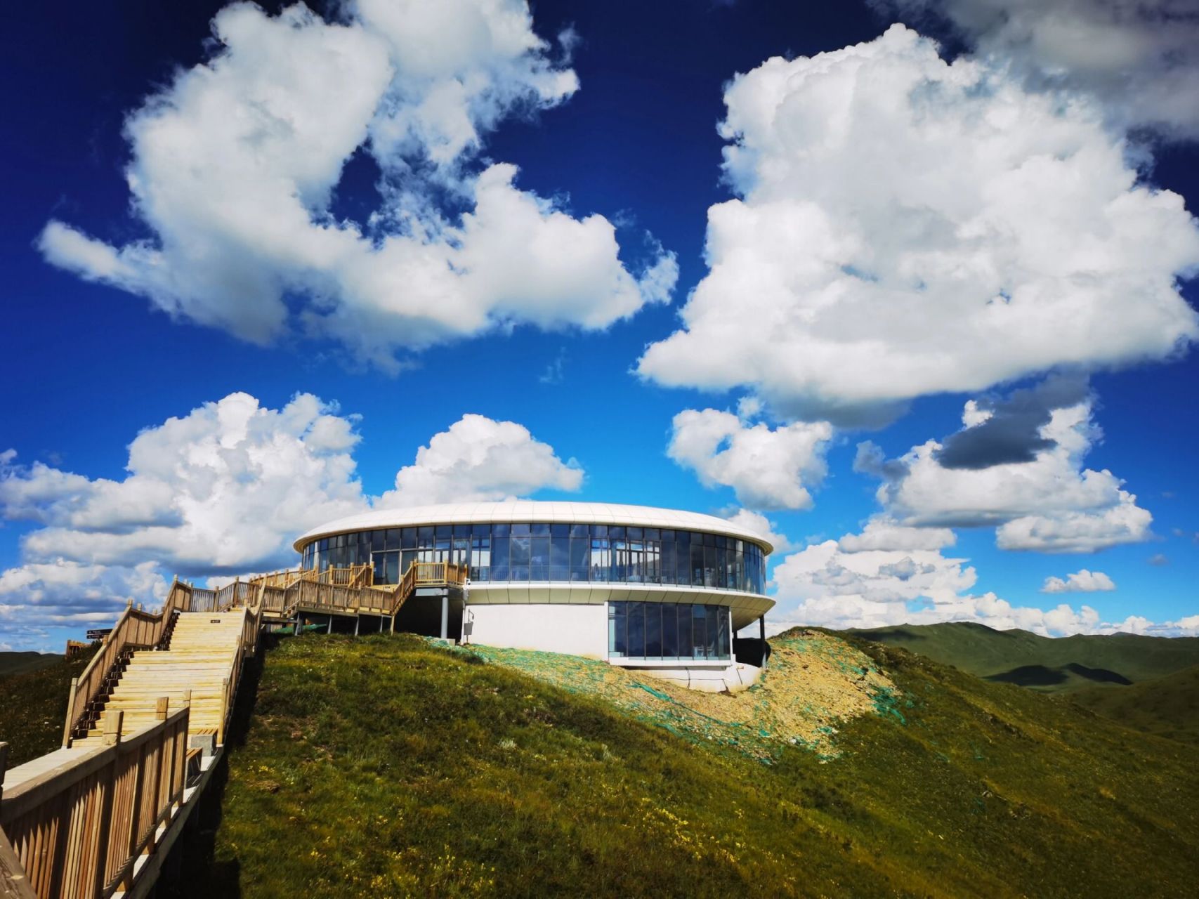 漫泽塘湿地——推荐川西/甘南线小众景点 今年夏天去了甘南环线,从