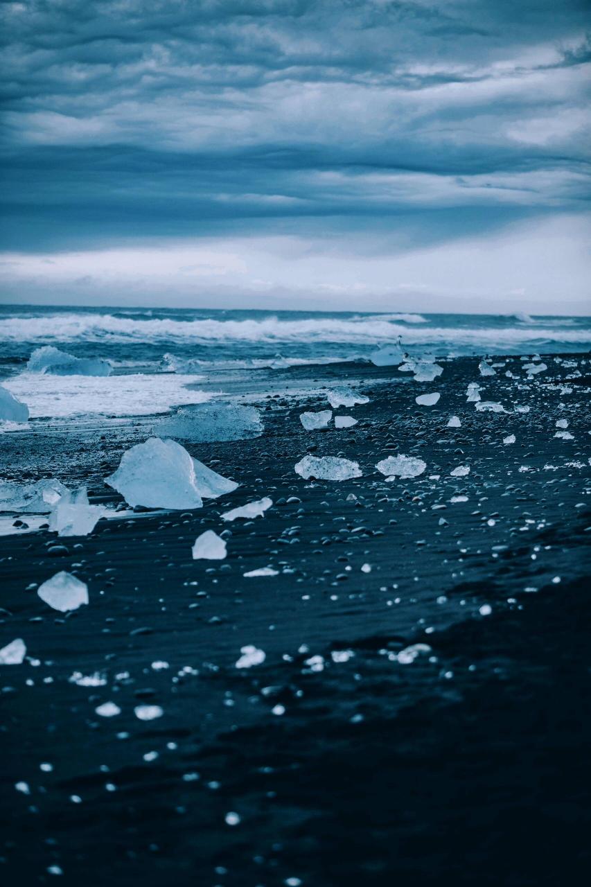 钻石沙滩,冰岛之梦 钻石沙滩上有数不尽的钻石 钻石沙滩就在杰古沙龙
