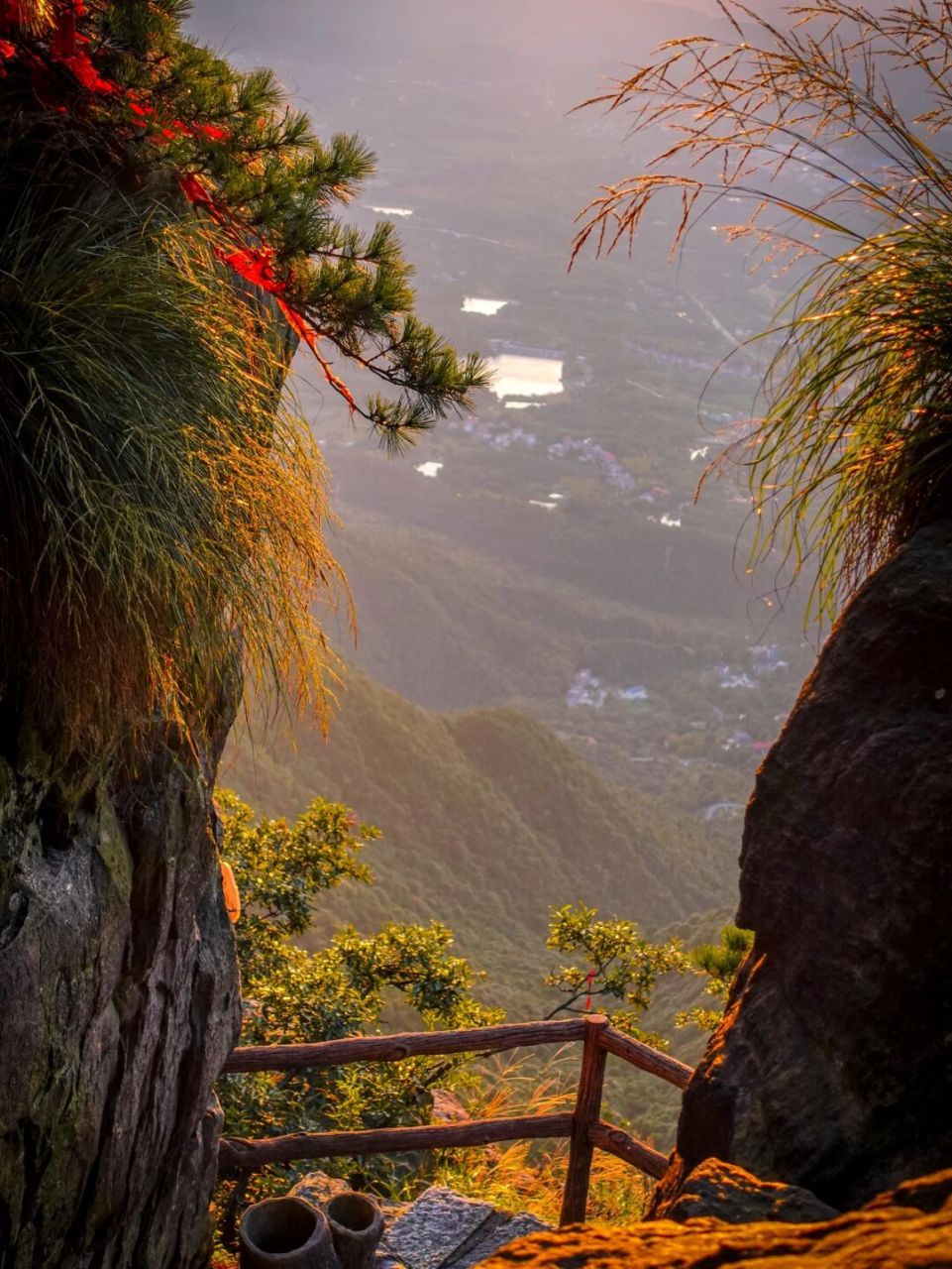 95到江西庐山,这座一直活在语文课本中的秀美山川,好奇它究竟是什么