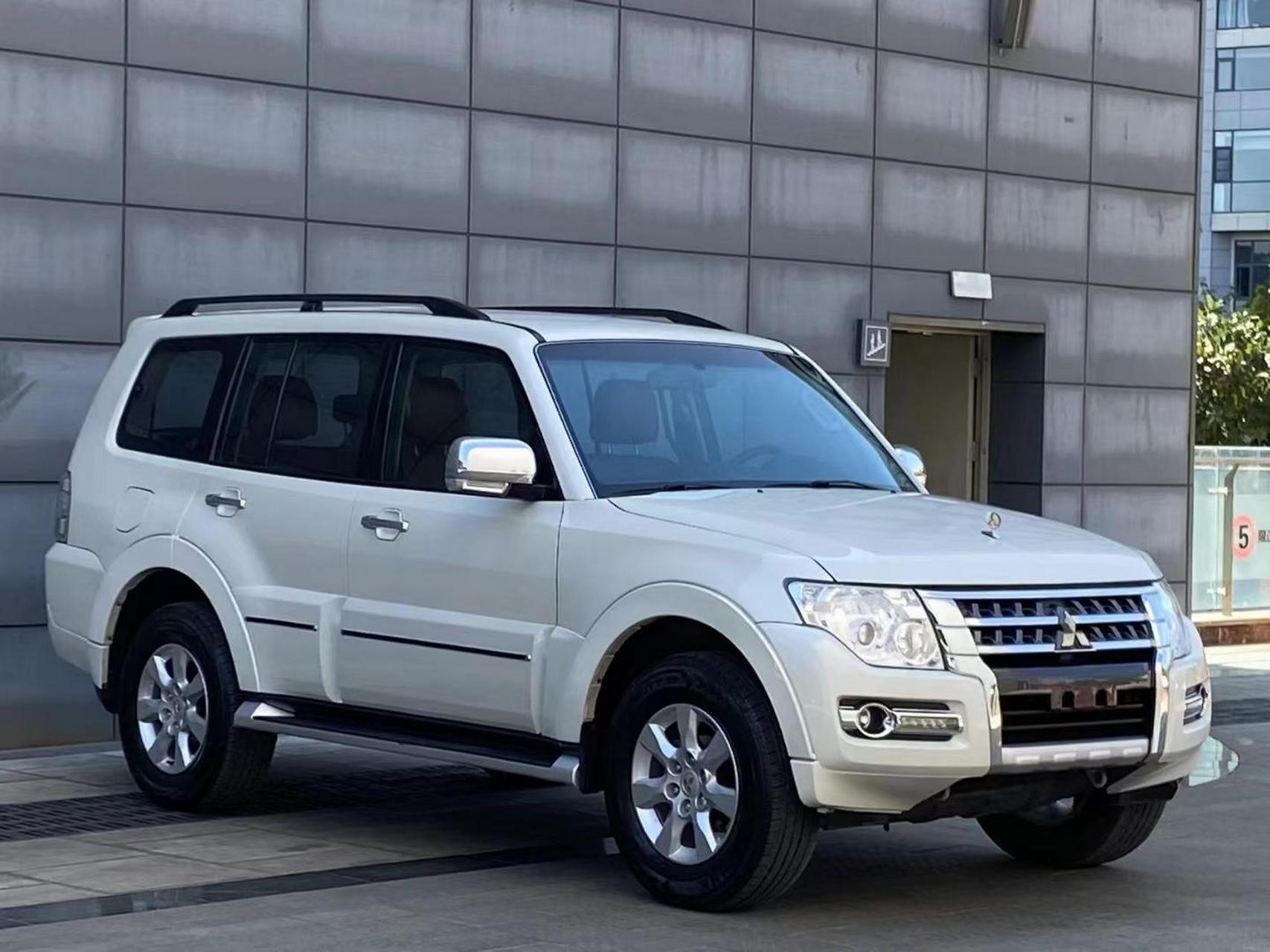 20年帕杰罗v93,20款3.