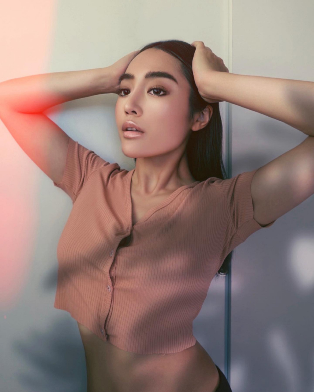 sunny look for long summer day92 透薄轻柔粉底,超适合夏天的一个