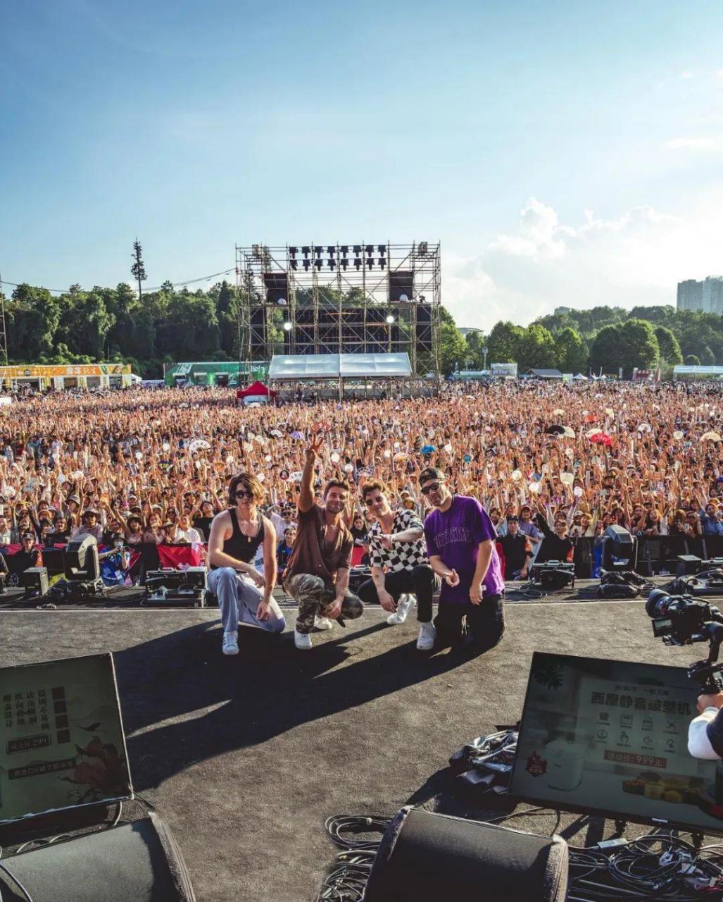 今年30岁的美国犹太裔歌手 jake miller(杰克·米勒)最近在中国巡演