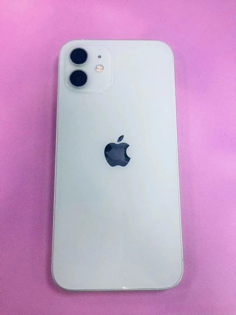 苹果手机确实耐用,这部iphone6是我2015年初在香港买的,64g,好像是