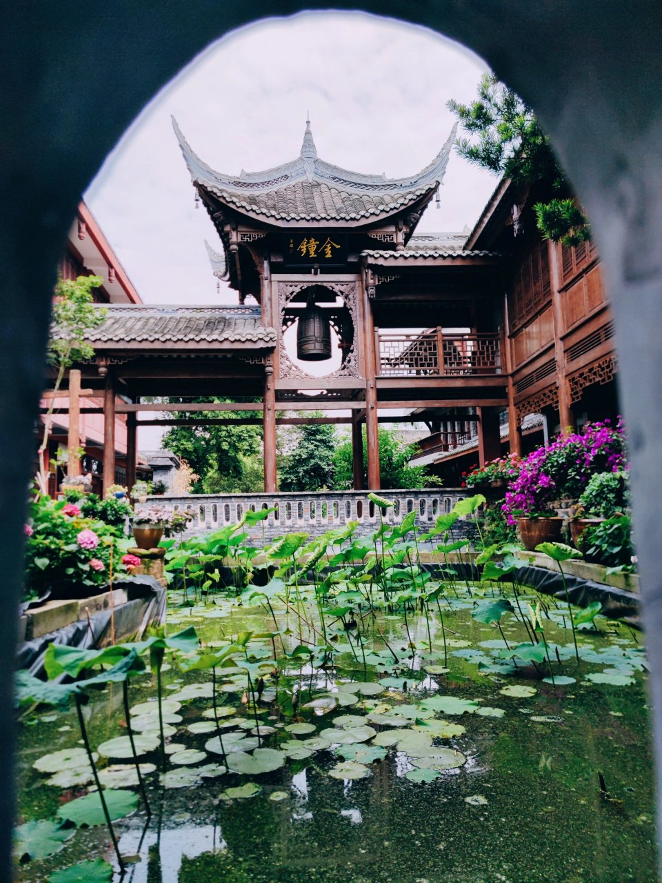 璧山寺---藏在新场古镇的明代古寺 游历大邑新场古镇,璧山寺算是意外