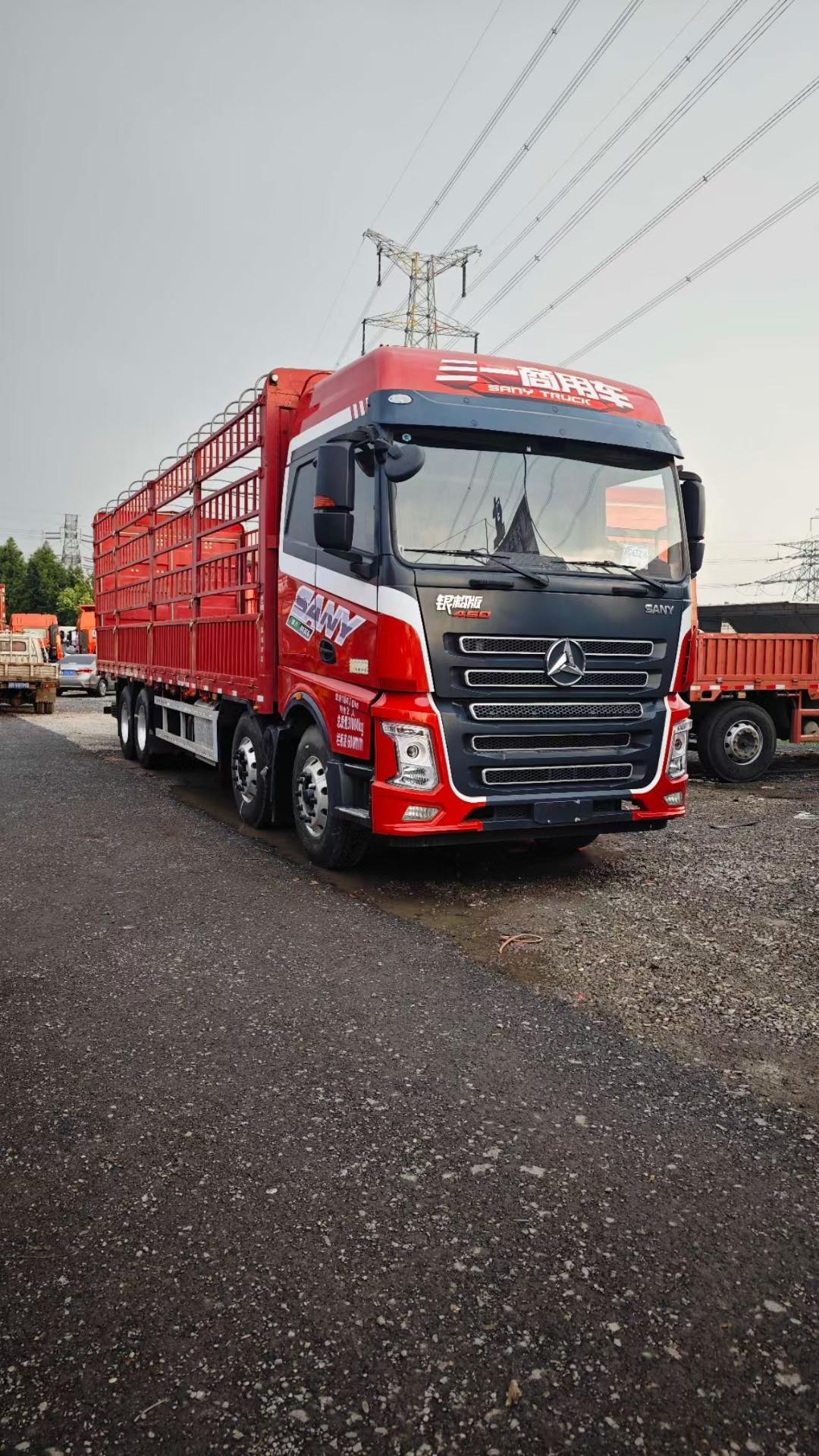 三一商用车,9米6前四后八高栏,430康明斯12升发动机,2021年3月上牌,全