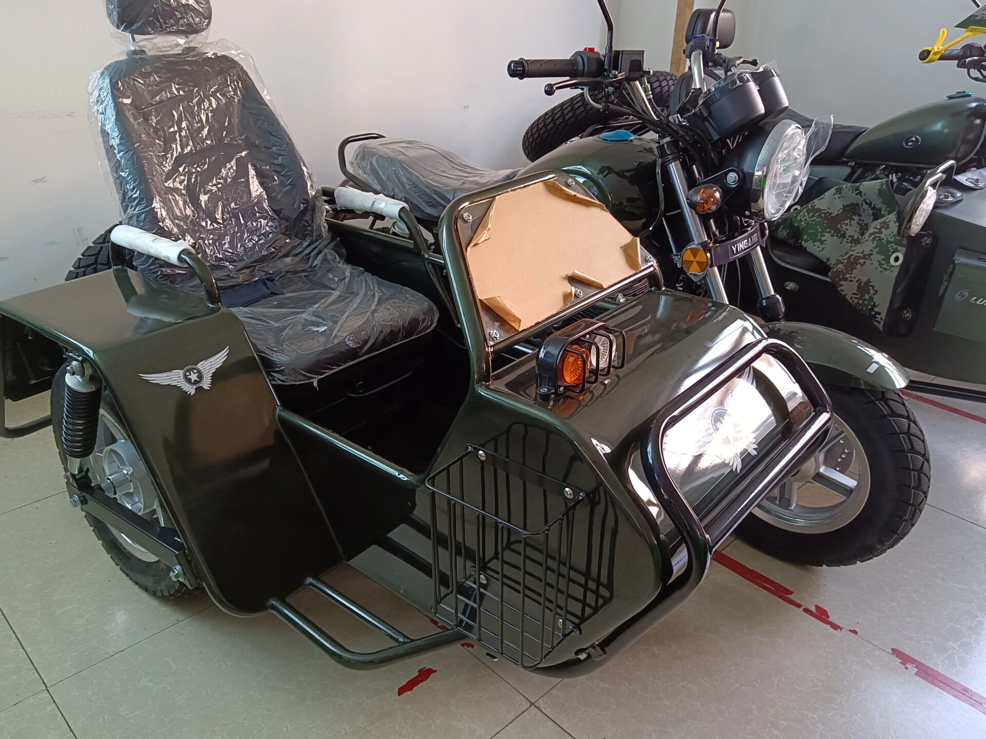 全新银钢200传动轴挎子边三轮摩托车 银钢200传动轴挎子边三轮摩托车