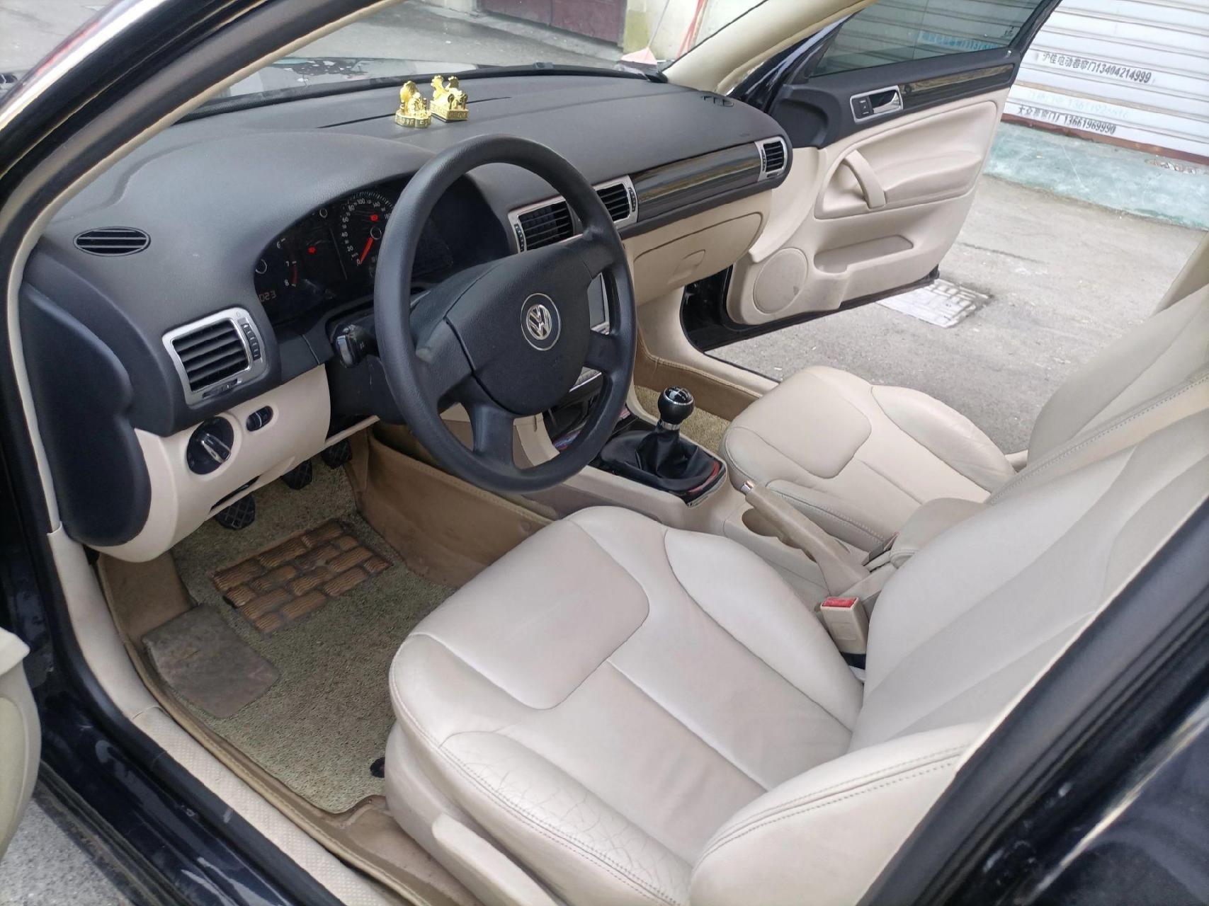 帕萨特领驭,手动挡的,少见!1.8的排量,动力十足!