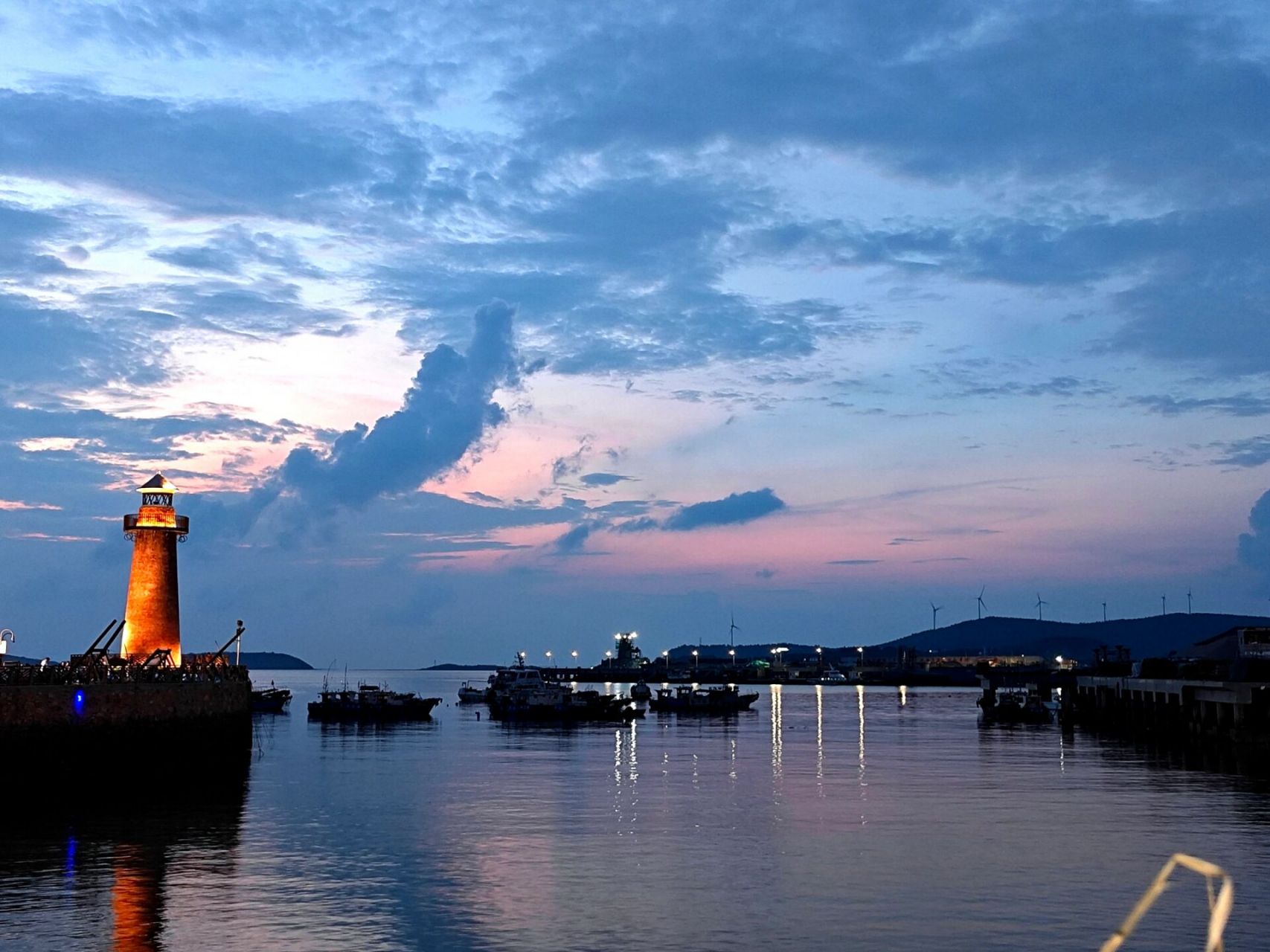 船票提前三天购买(来回的都订上),买到下大陈岛,八点十分左右开抢,庆