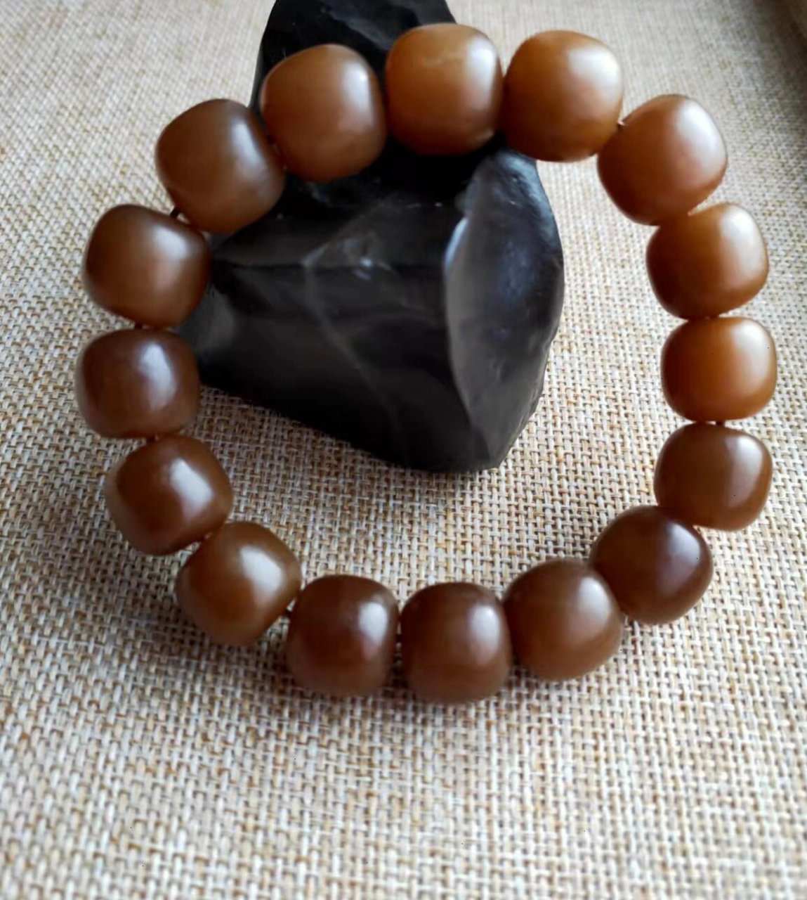 且末红糖手串 这是一串高品质的糖玉手串,且末金山老红糖,真正的老