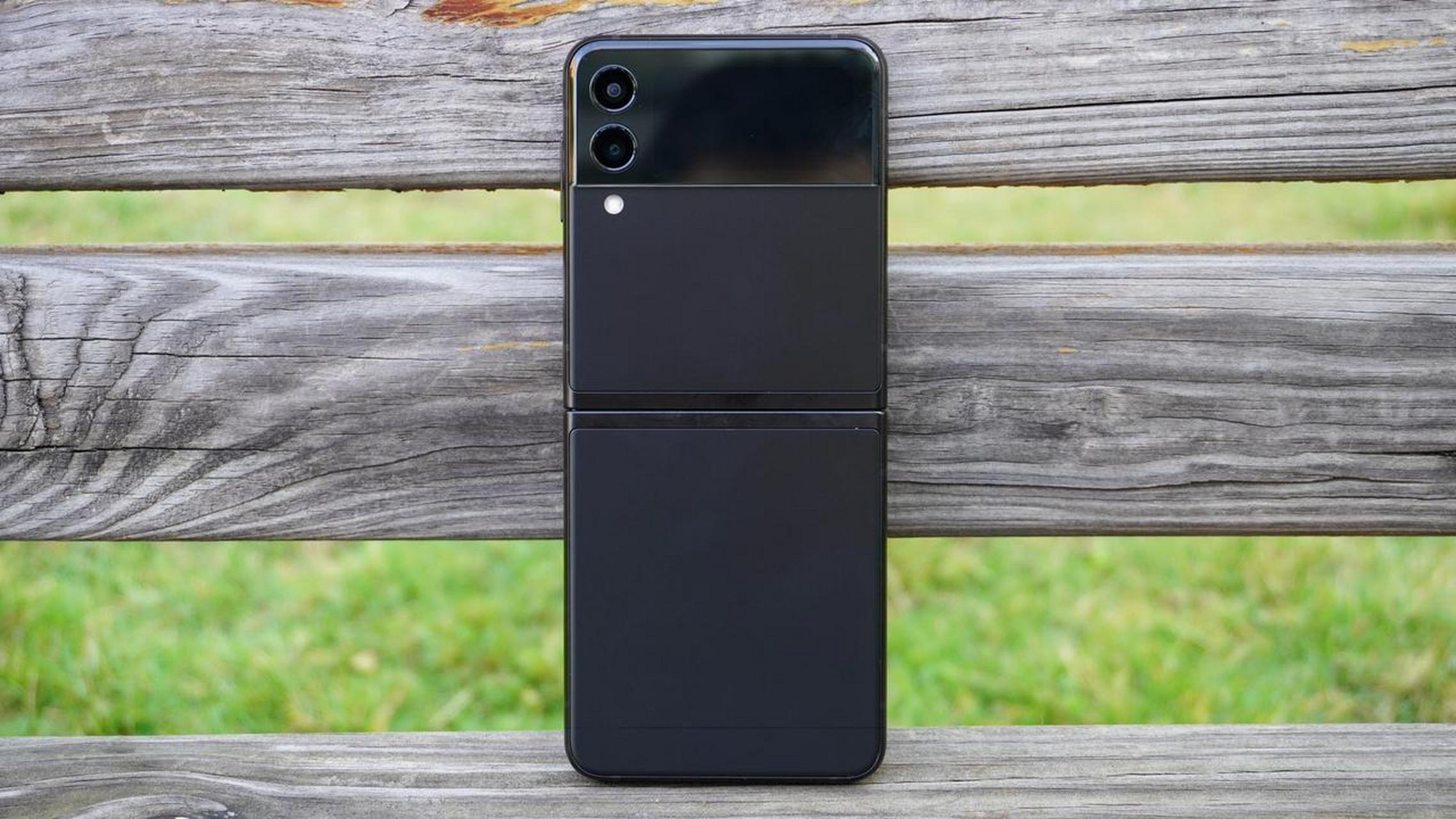 三星galaxy z flip3陨石海岸配色随手拍种草图赏: 今年最拉风的手机