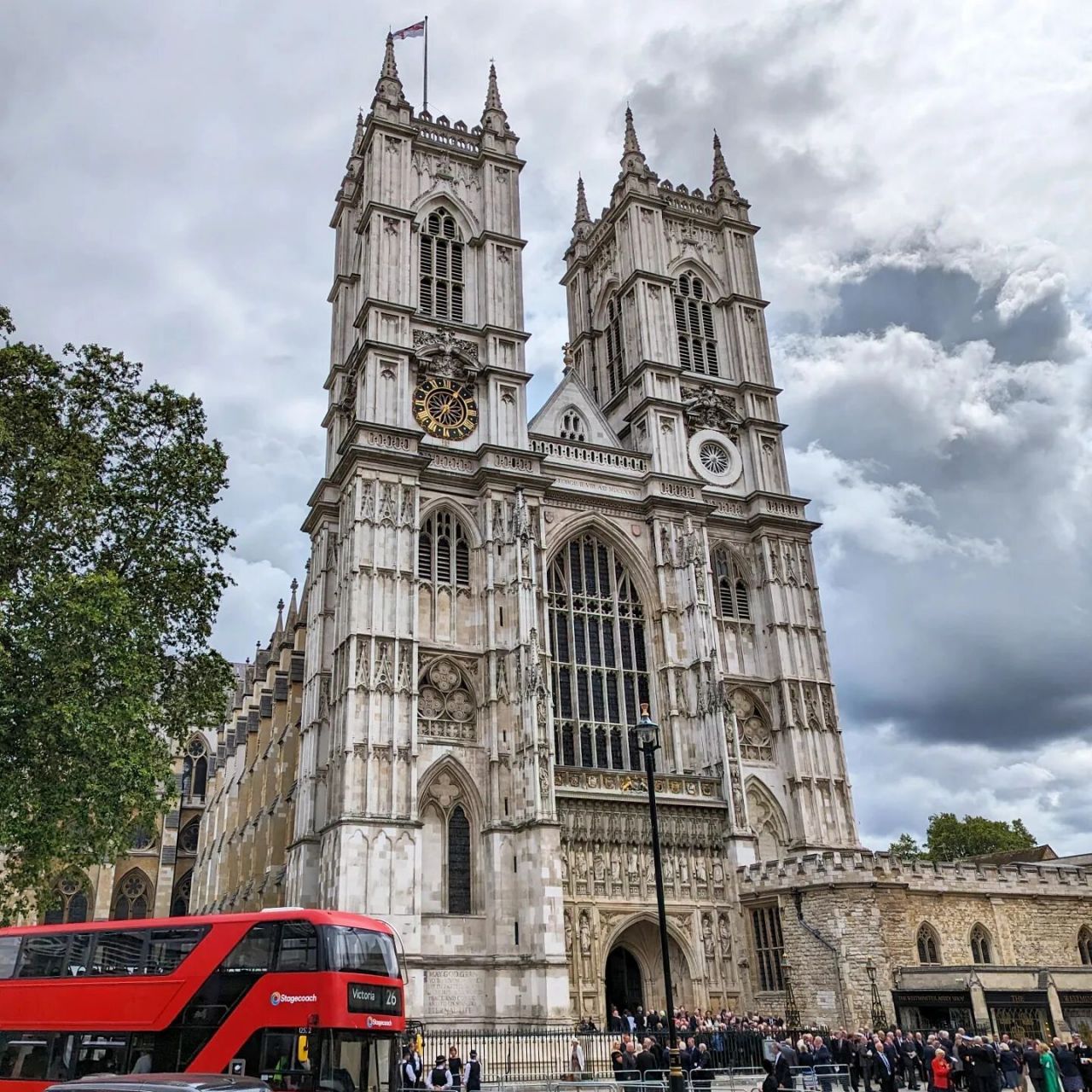 威斯敏斯特教堂 - 英国的历史地标 威斯敏斯特教堂 威斯敏斯特教堂是