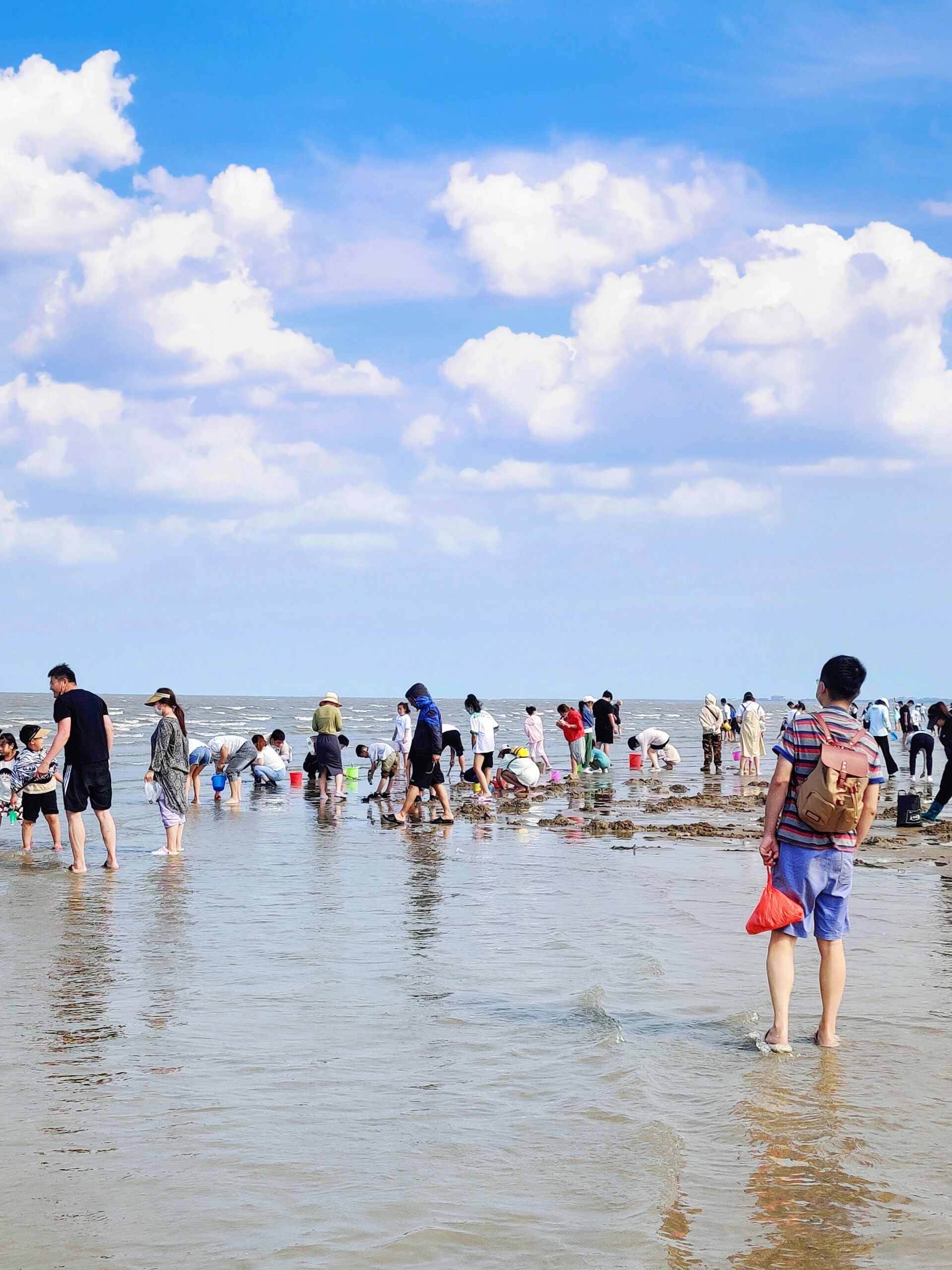 1天津东疆港巨潮,活汛,太适合小白赶海了 先看潮汐表,以当早上更新的