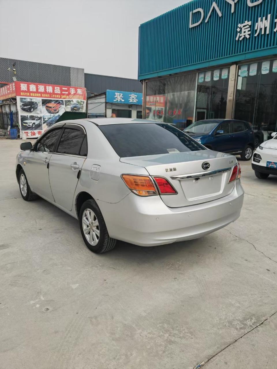 13年比亚迪l3全车原版