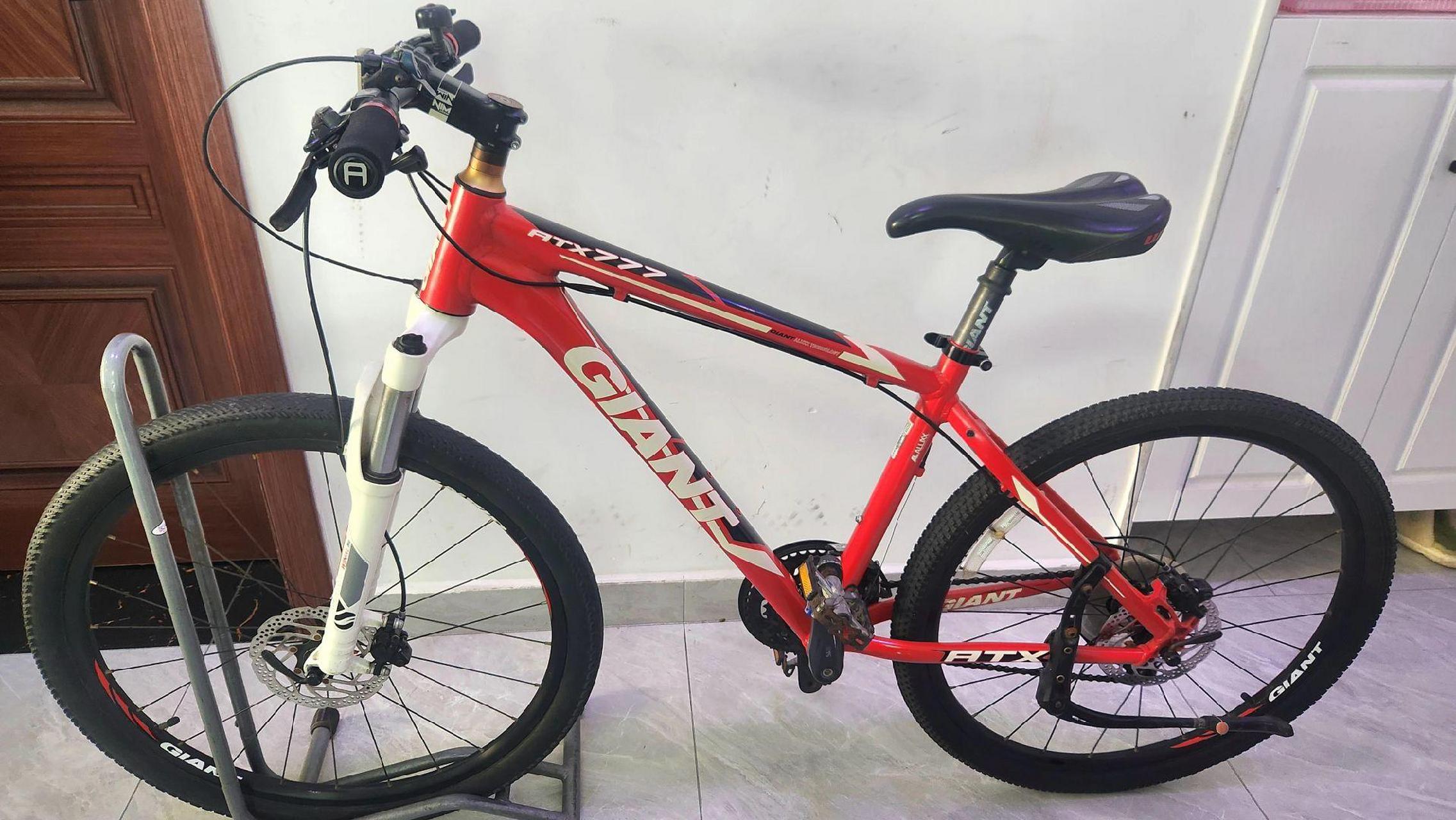 1580出捷安特atx777成色新性能完好,s码车架26寸轮组27速线控前叉