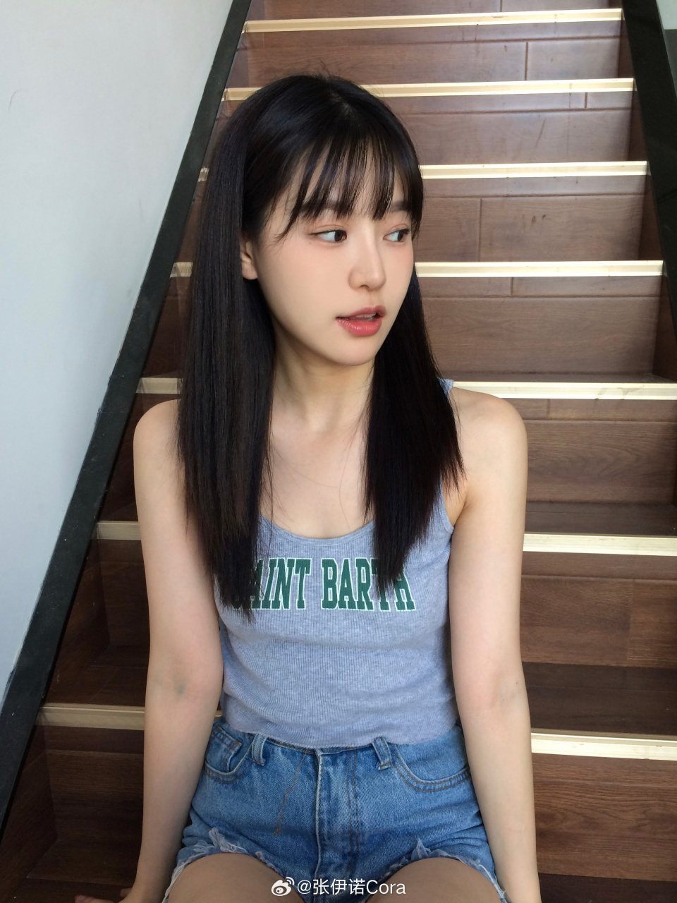 张伊诺# 吃饭 睡觉 上班