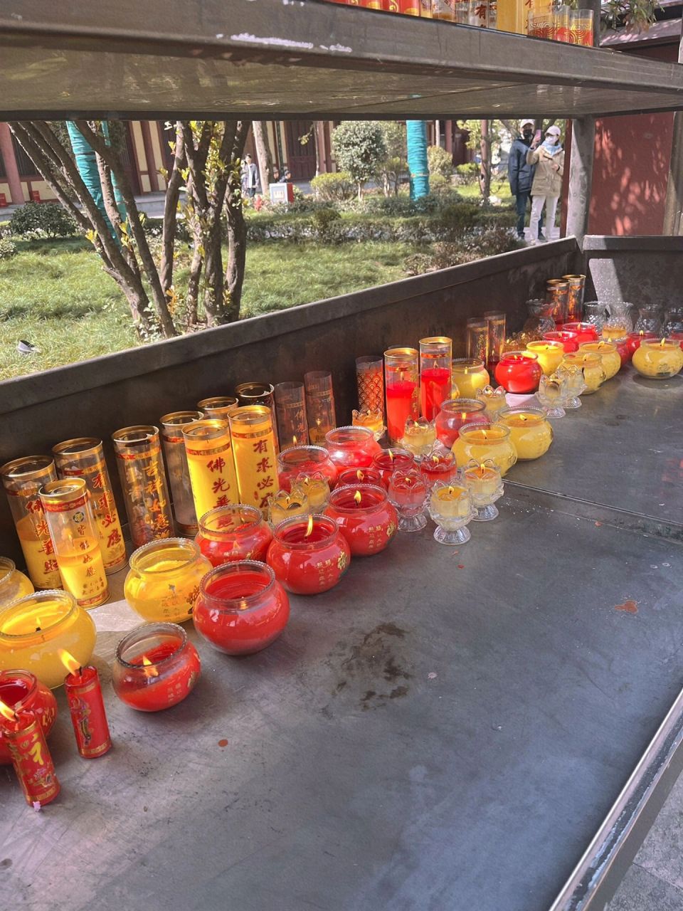 寺庙供灯有怎样的功德?