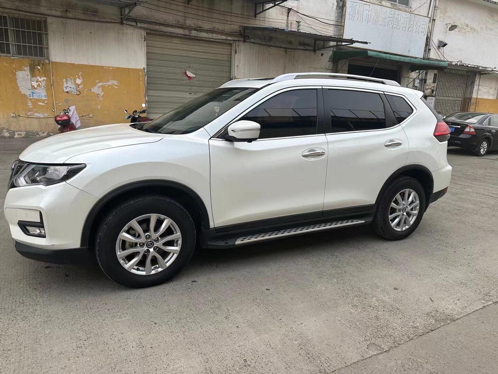 到店18年日产奇骏2.0l自动挡!原板原漆  精品车况,安全行驶7万多公里!