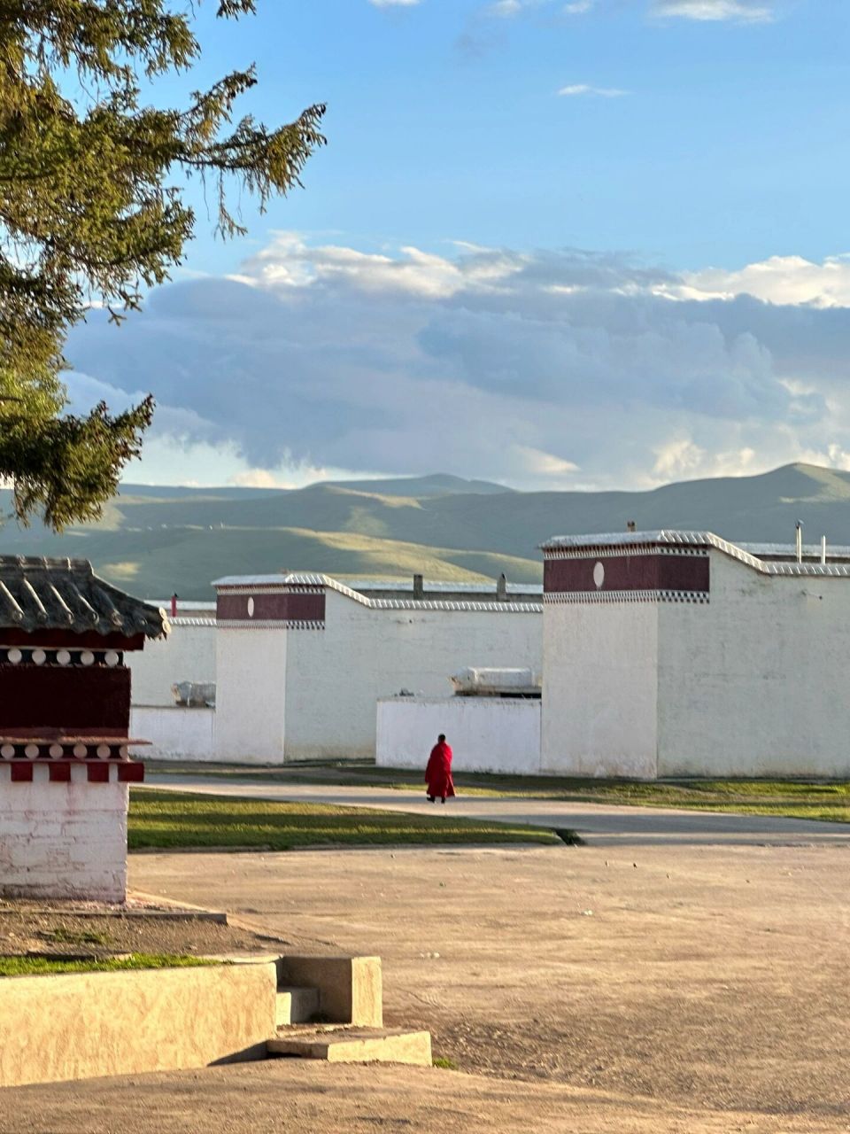 甘南环线最值得的一个寺庙:各莫寺 实际上各莫寺已经属于四川阿坝县了