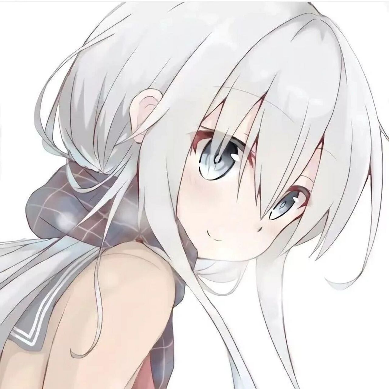 白发动漫头像 是不是删除一个人就能慢慢忘记一个人