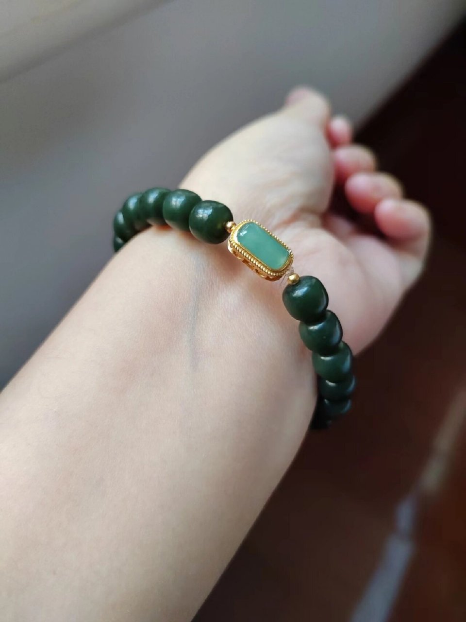 叶青～新疆叶城青玉和田玉原创手串 67超级好看的一个款式,极简风格