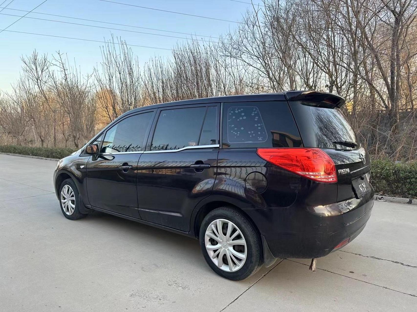 12年海马普力马,七座mp v一手车7万公里