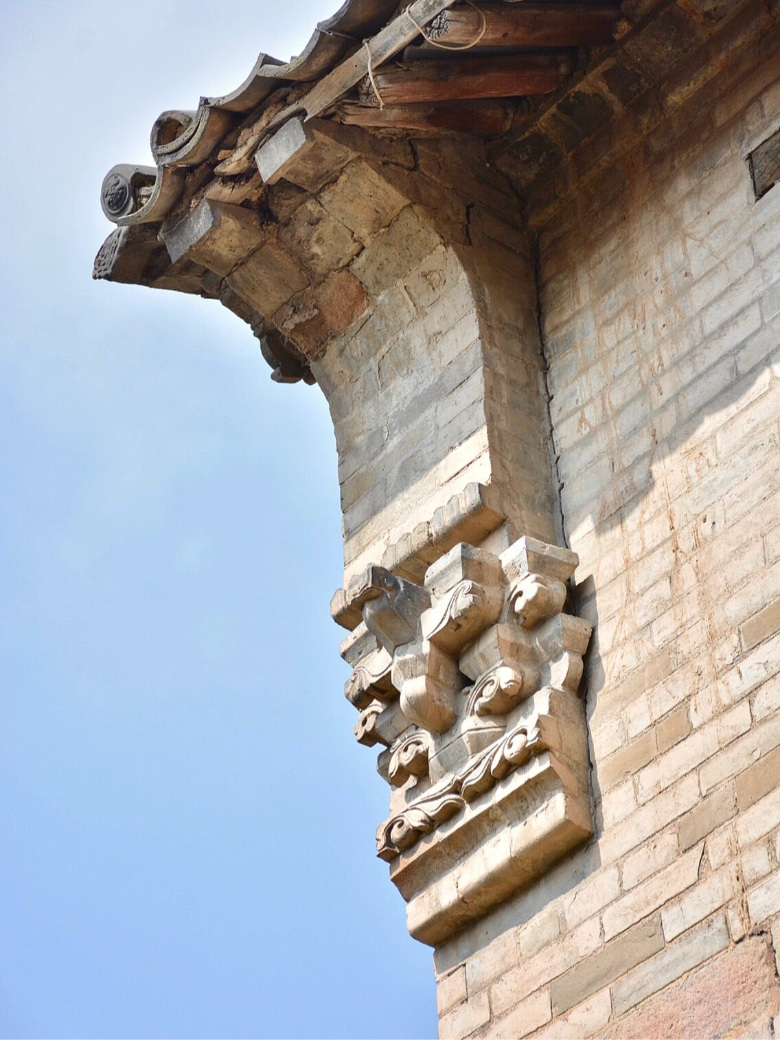 池下村东家院,墀头 墀头(chí tóu),是中国北方传统建筑中常用的装饰