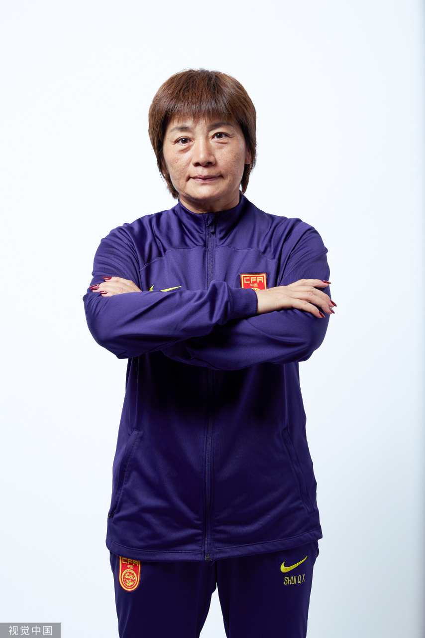 中国女足主帅水庆霞接受新华社采访,谈到了中国女足在世界杯小组赛的