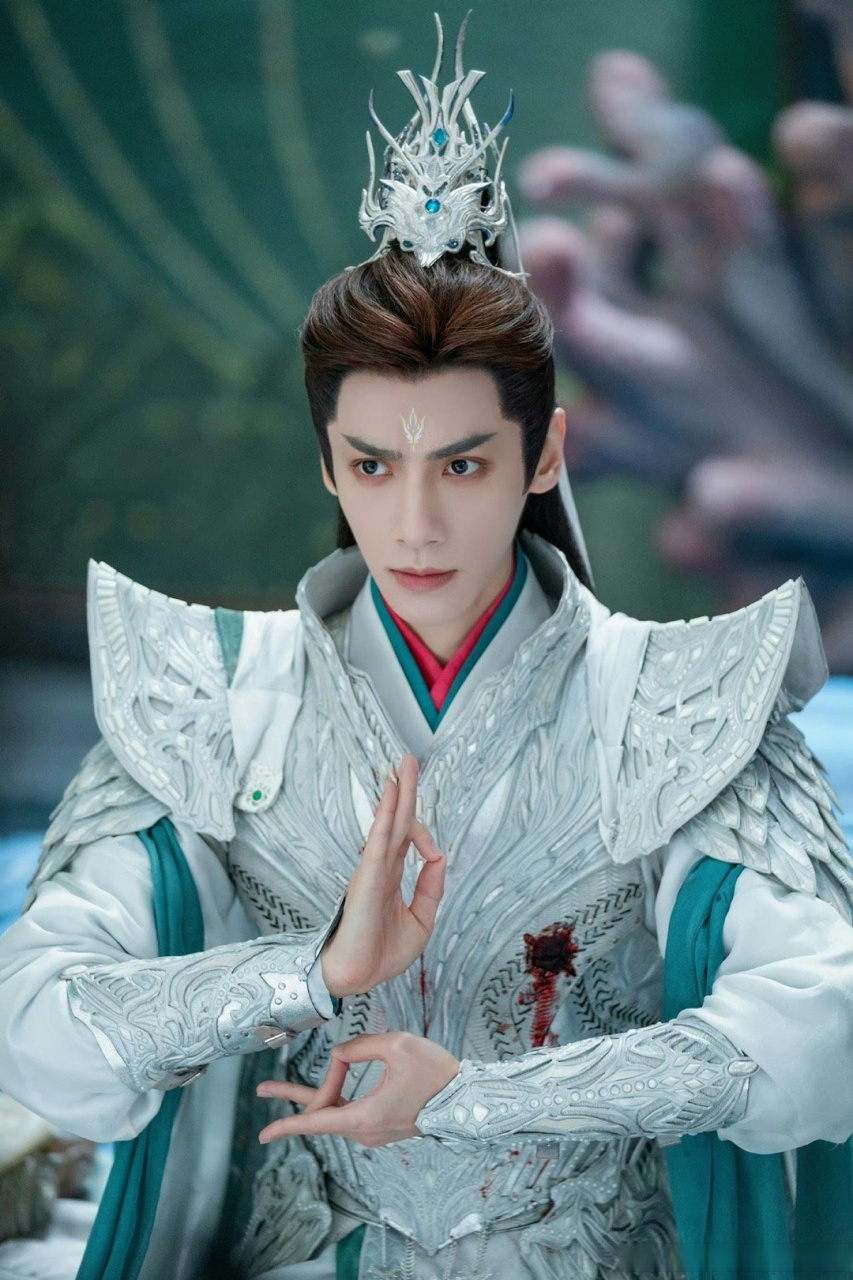 冥夜是战神不是妖蛟##冥夜的虐# 上清战神冥夜有他自己的使命,宋