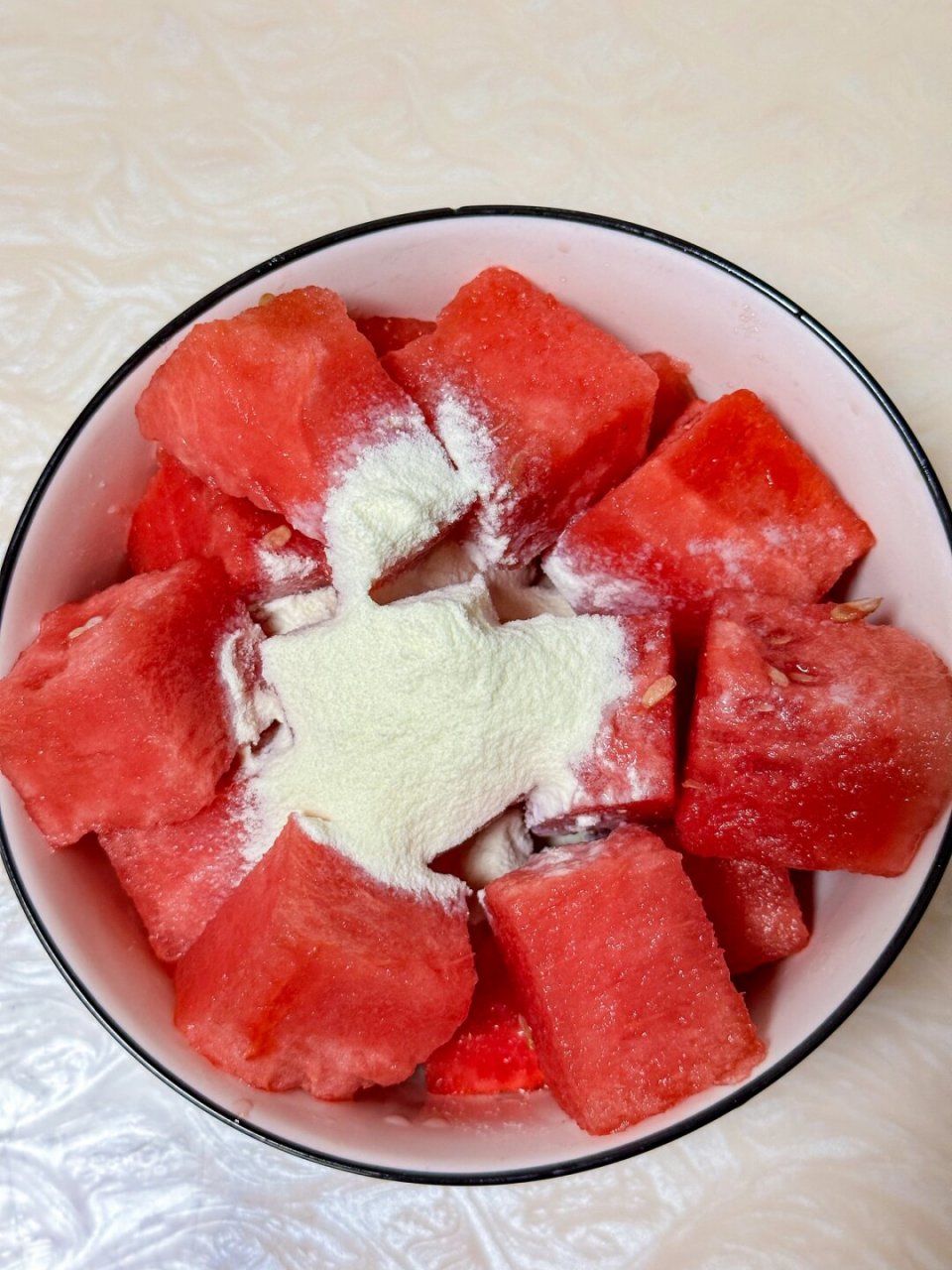 自制西瓜牛奶沙冰! 做法巨简单!快让你的好朋友给你做!