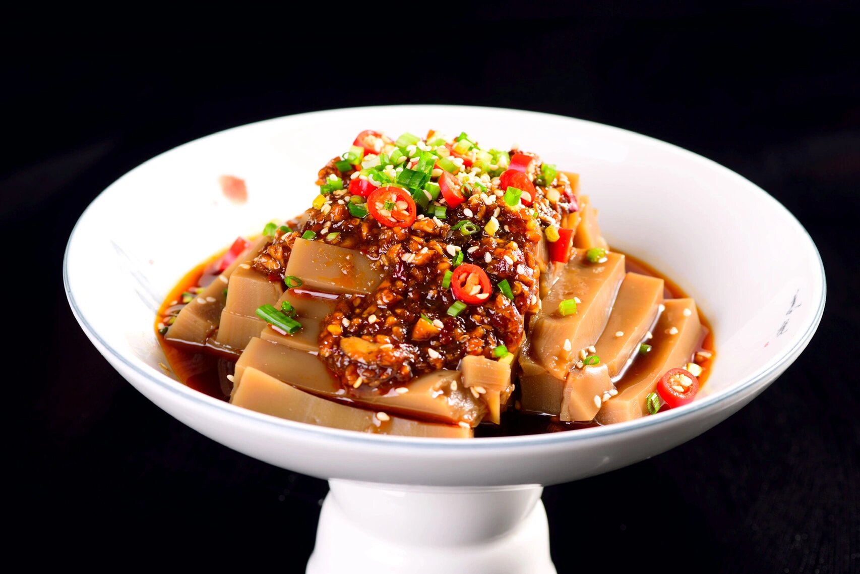 非遗美食——橡子豆腐 宜昌是巴楚文明融合之地,三峡携两域:清江流域