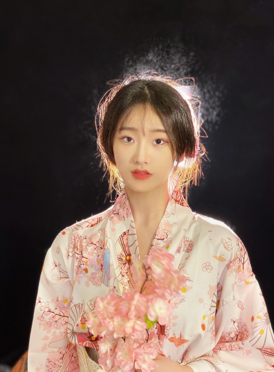 北京电影学院张乐然_  20表演系本科 狮子座 江苏南京