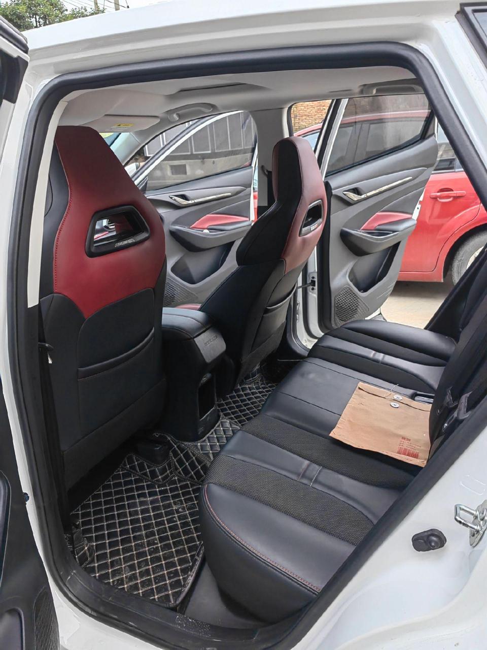 最新到店21年长安欧尚x5300t,排量1.