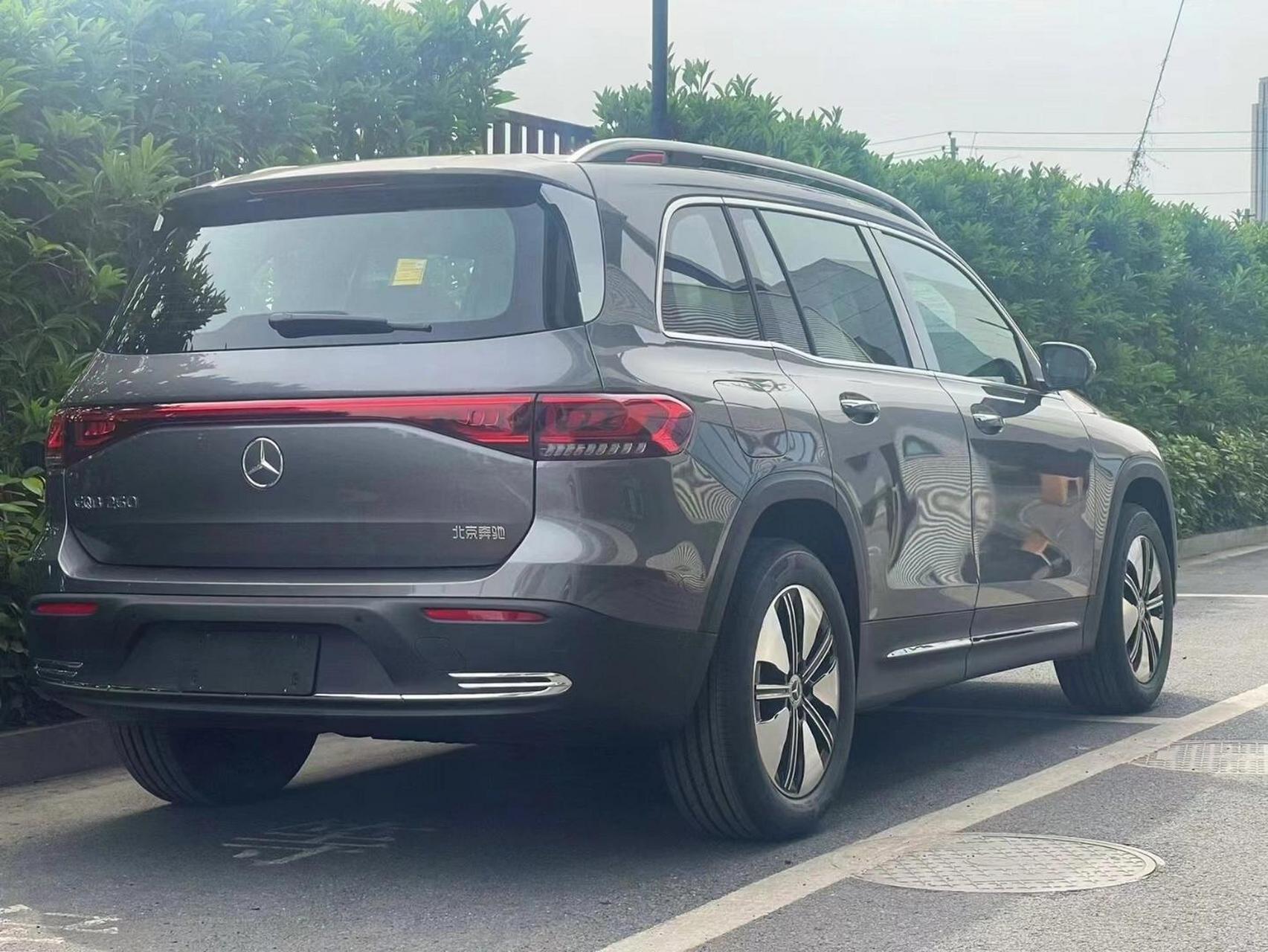 梅赛德斯奔驰 最具性价比的新能源电车!