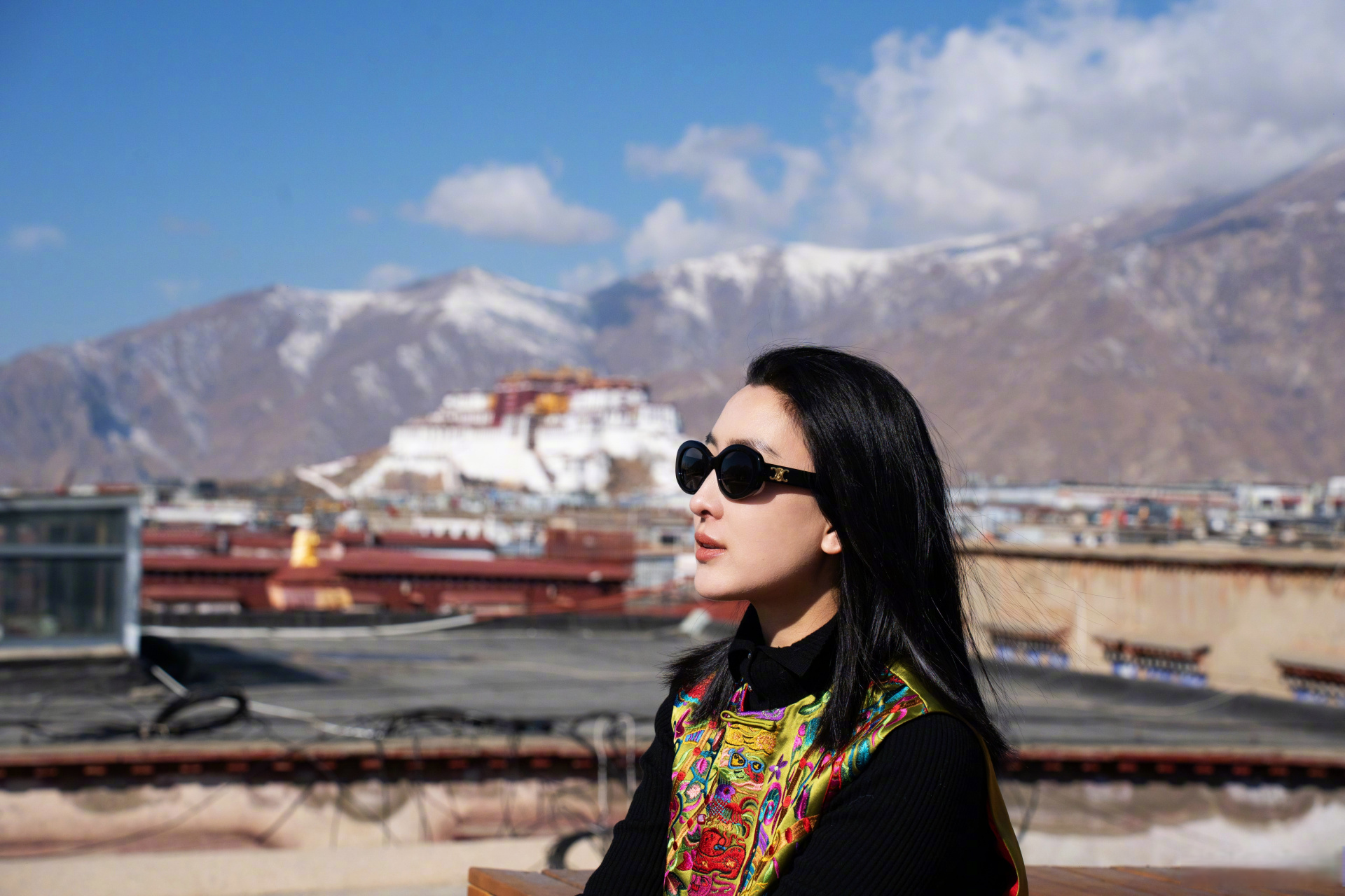 马苏超话 新的一岁,依然向着光的方向行走,内心充盈.