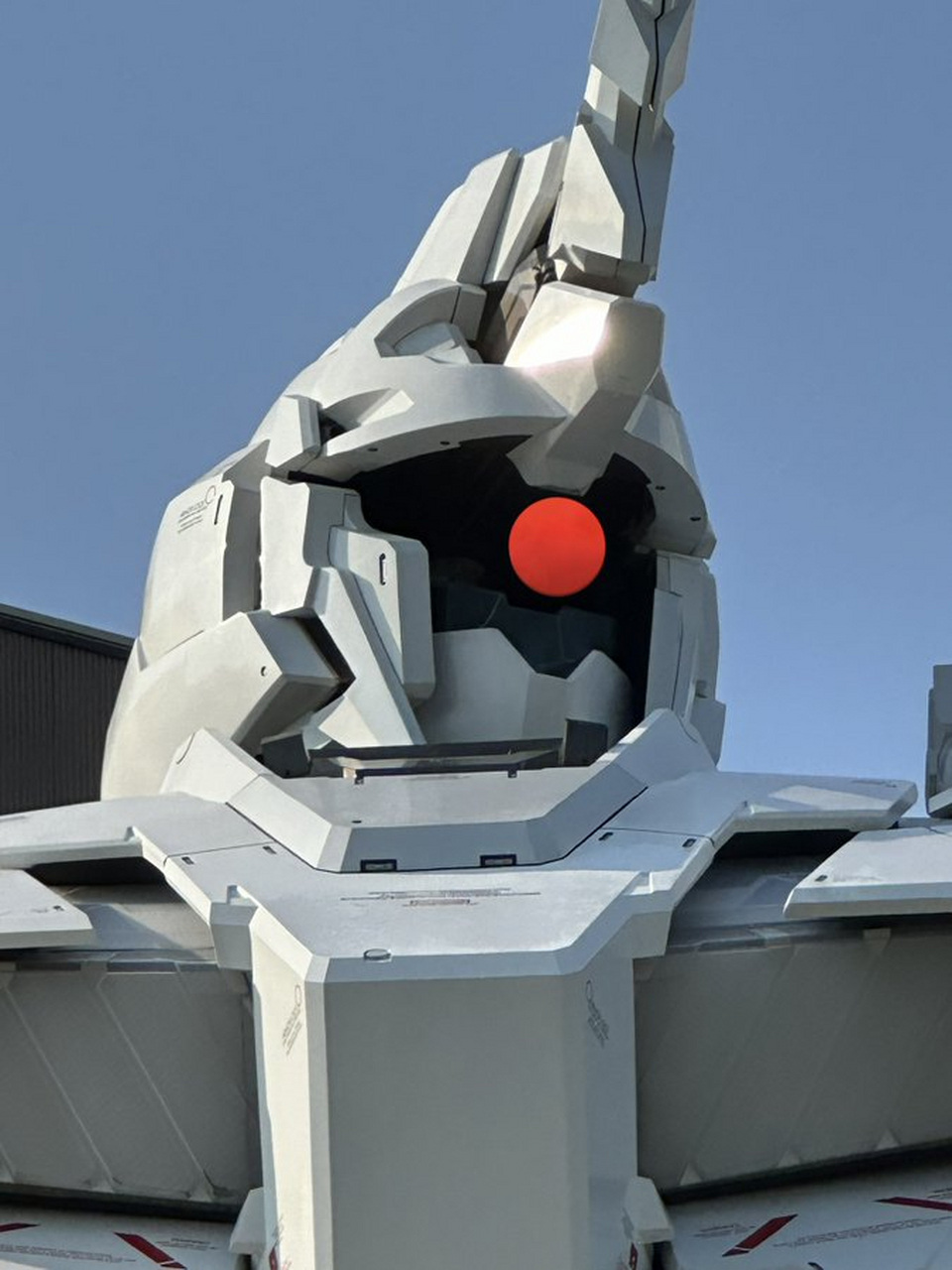 东京的独角兽高达立像好像出了点问题.