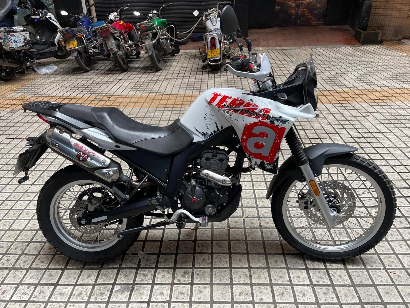阿普利亚apr150阿普利亚terra150阿普利亚150拉力车,座高800,整备质量