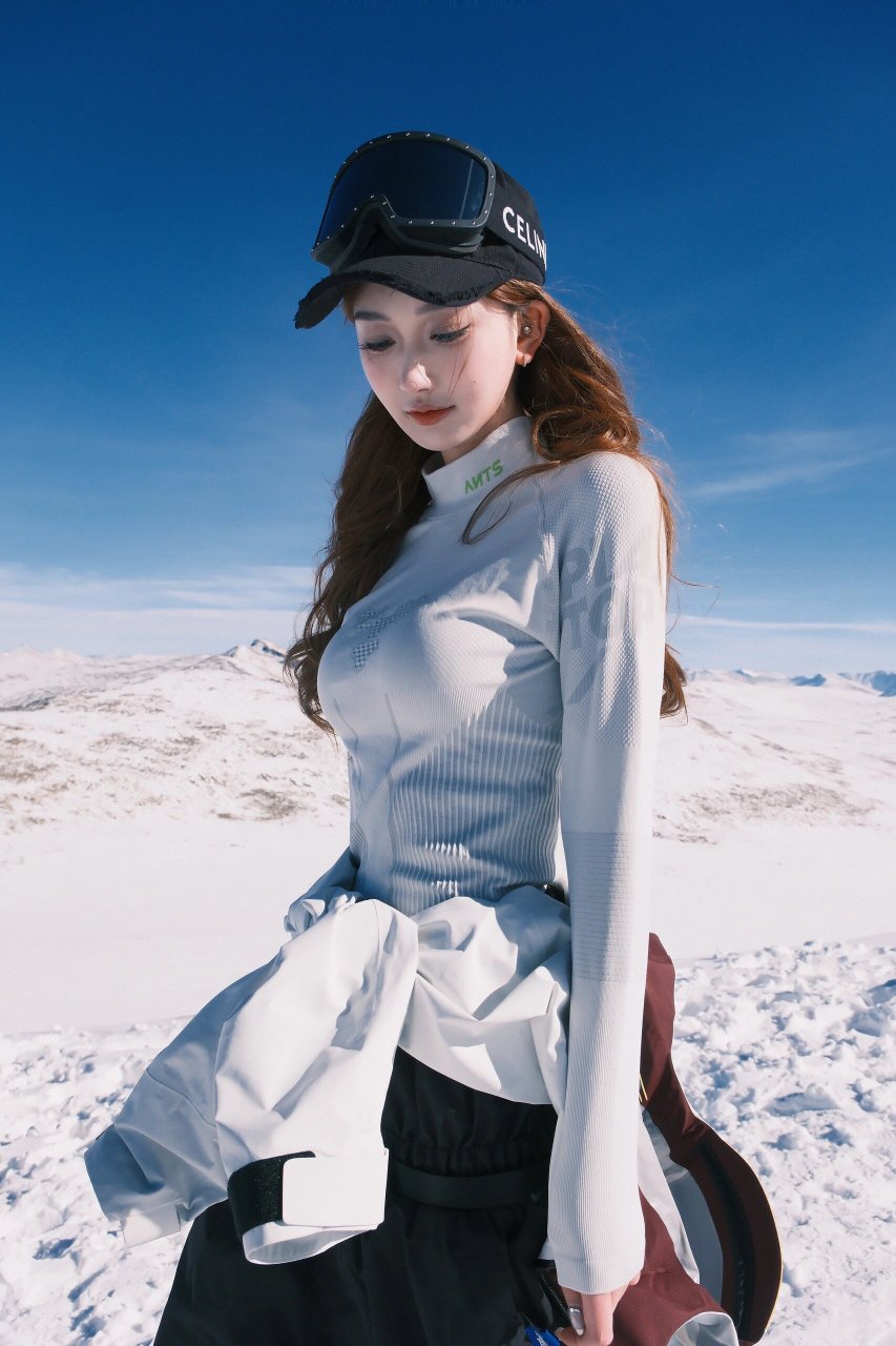 滑雪穿搭|今天当一天雪媛 这个速干衣真的还穿的挺舒服的 98:安特斯