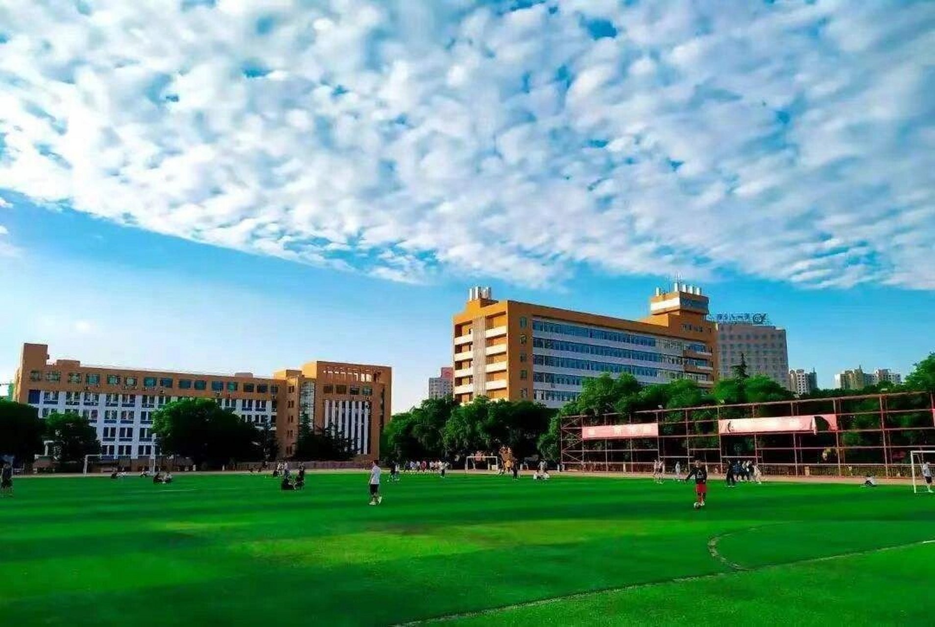 兰州石化职业技术大学开学季96 兰州石化职业技术大学开学季96 新