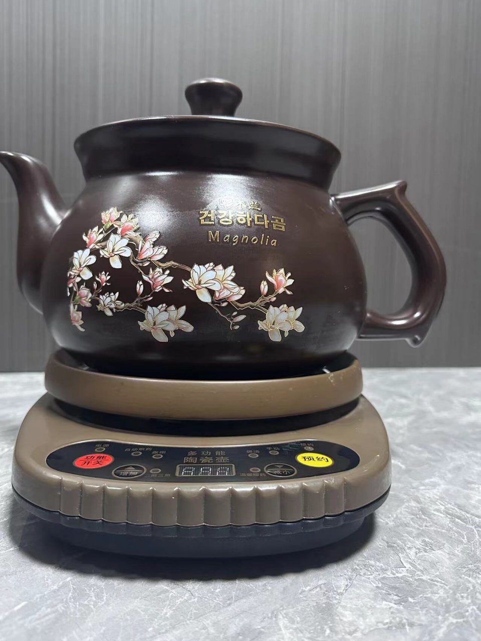 真的好用 最近需要煮中医,在老中医的推荐下入了这款全自动煎药壶