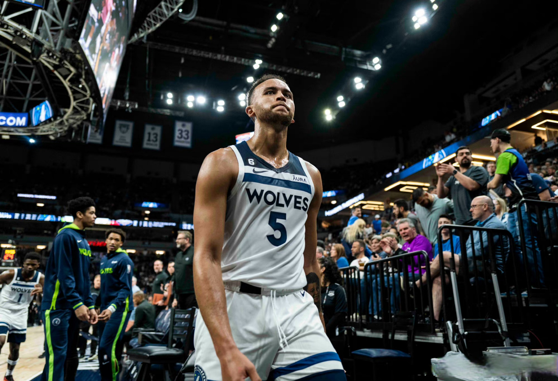 等赛季结束后,安德森会与家人以及经纪人商量是否代表中国男篮出战.