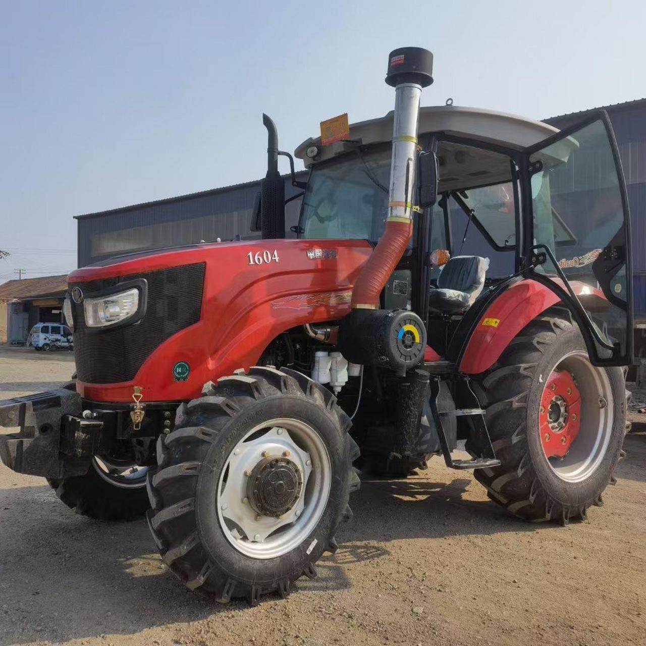 全新车,中国洛阳1604拖拉机,配备6缸东方红发动机,前配重,前轮13.