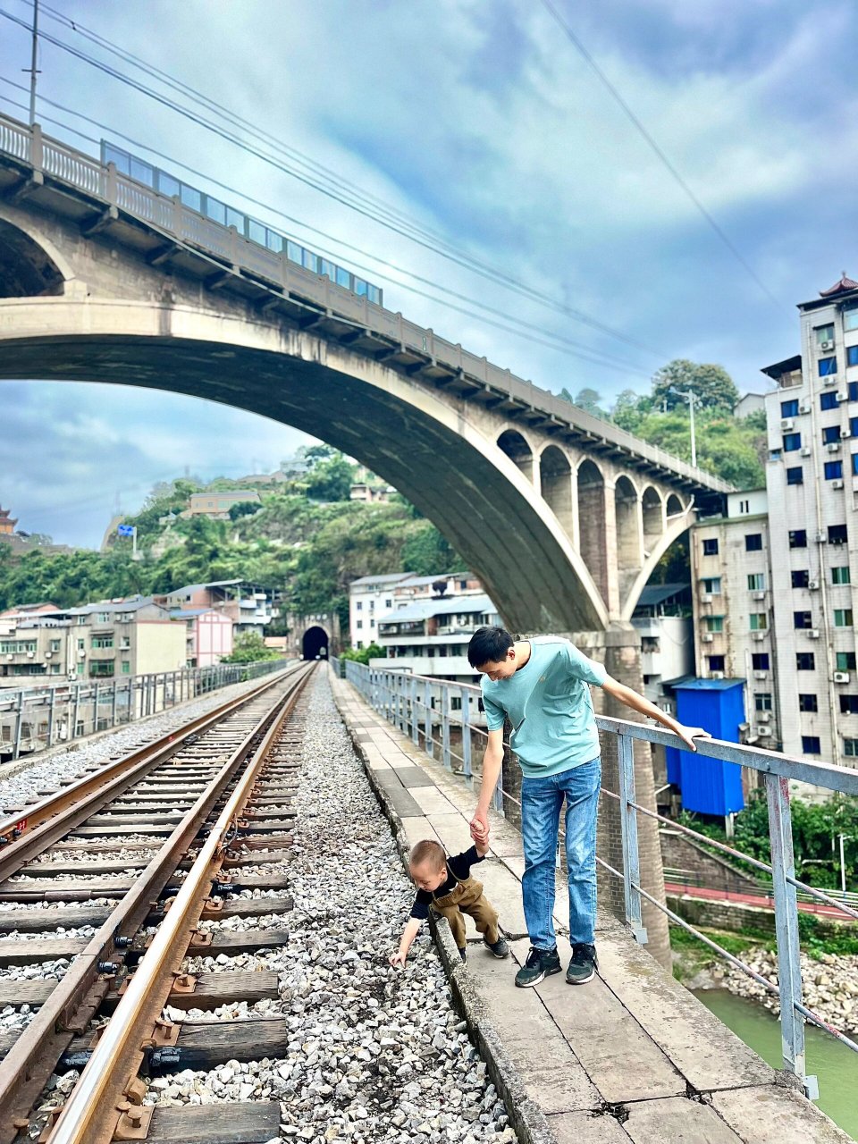 綦江铁路图片